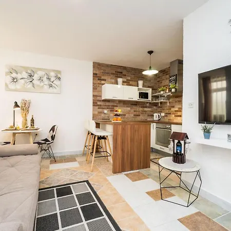 Evita Apartment