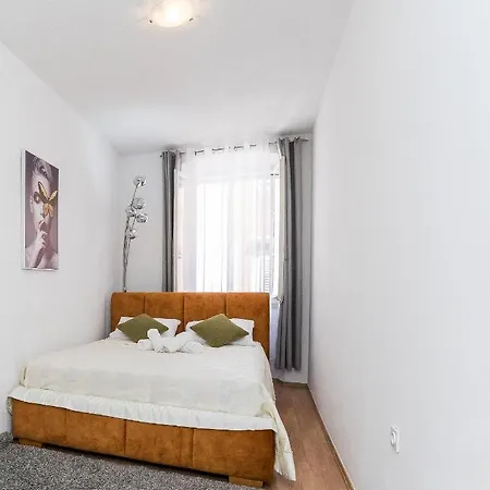 Evita Apartment